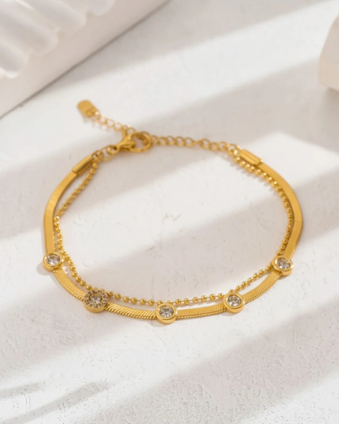 Luna Bezel Chain Bracelet