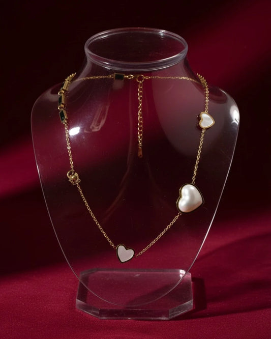 Pearl Heart Necklace in Gold