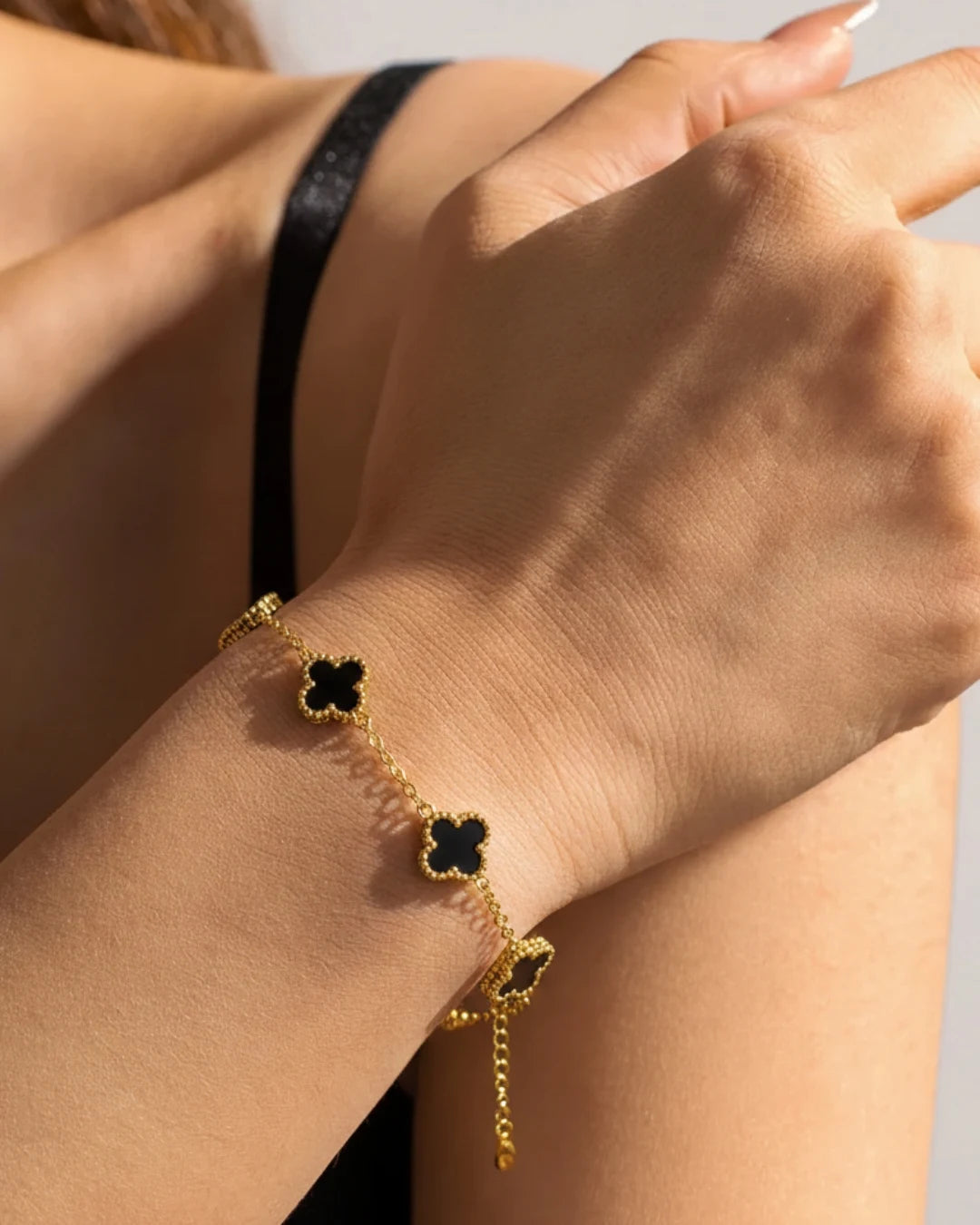 Midnight Clover Chain Bracelet