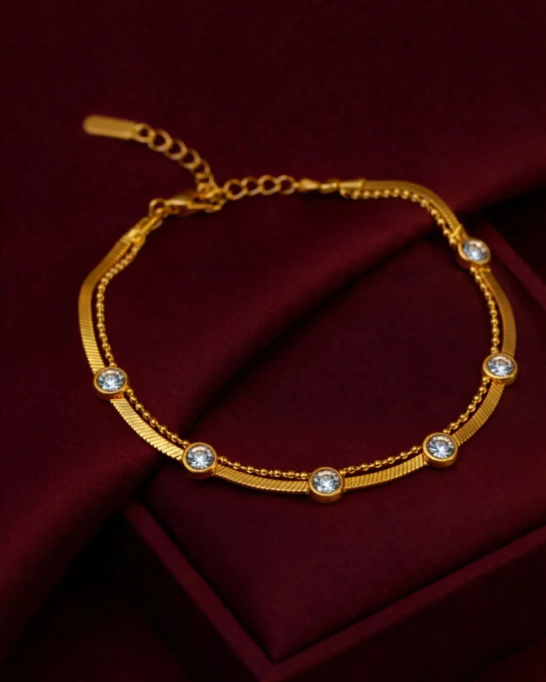 Luna Bezel Chain Bracelet