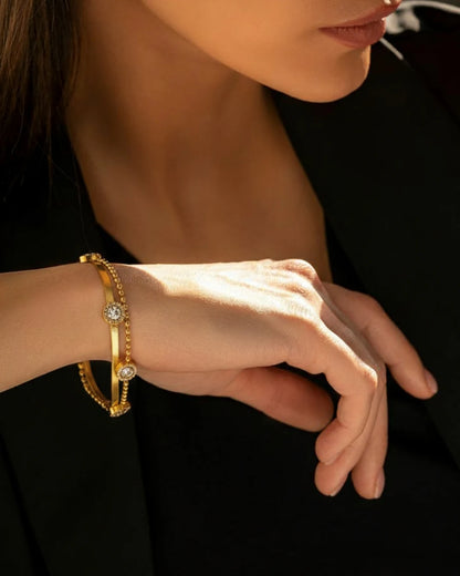 Luna Bezel Chain Bracelet