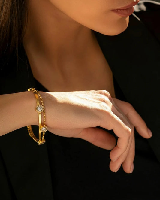 Luna Bezel Chain Bracelet