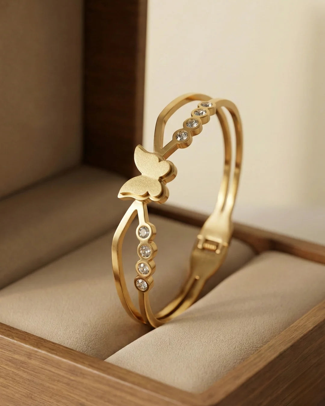 Butterfly Grace Anti-Tarnish Bracelet