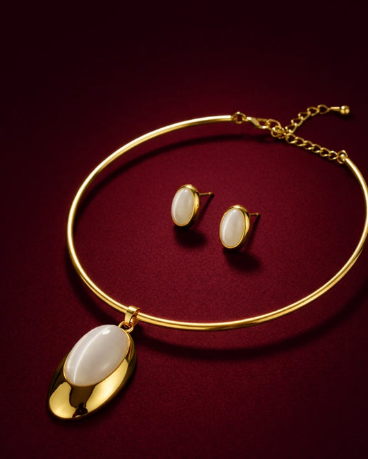 Ivory Gleam Necklace Set