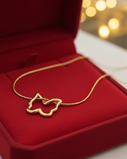 Minimal Clover Pendant Necklace