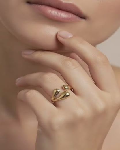 Fluid Curve Open Ring